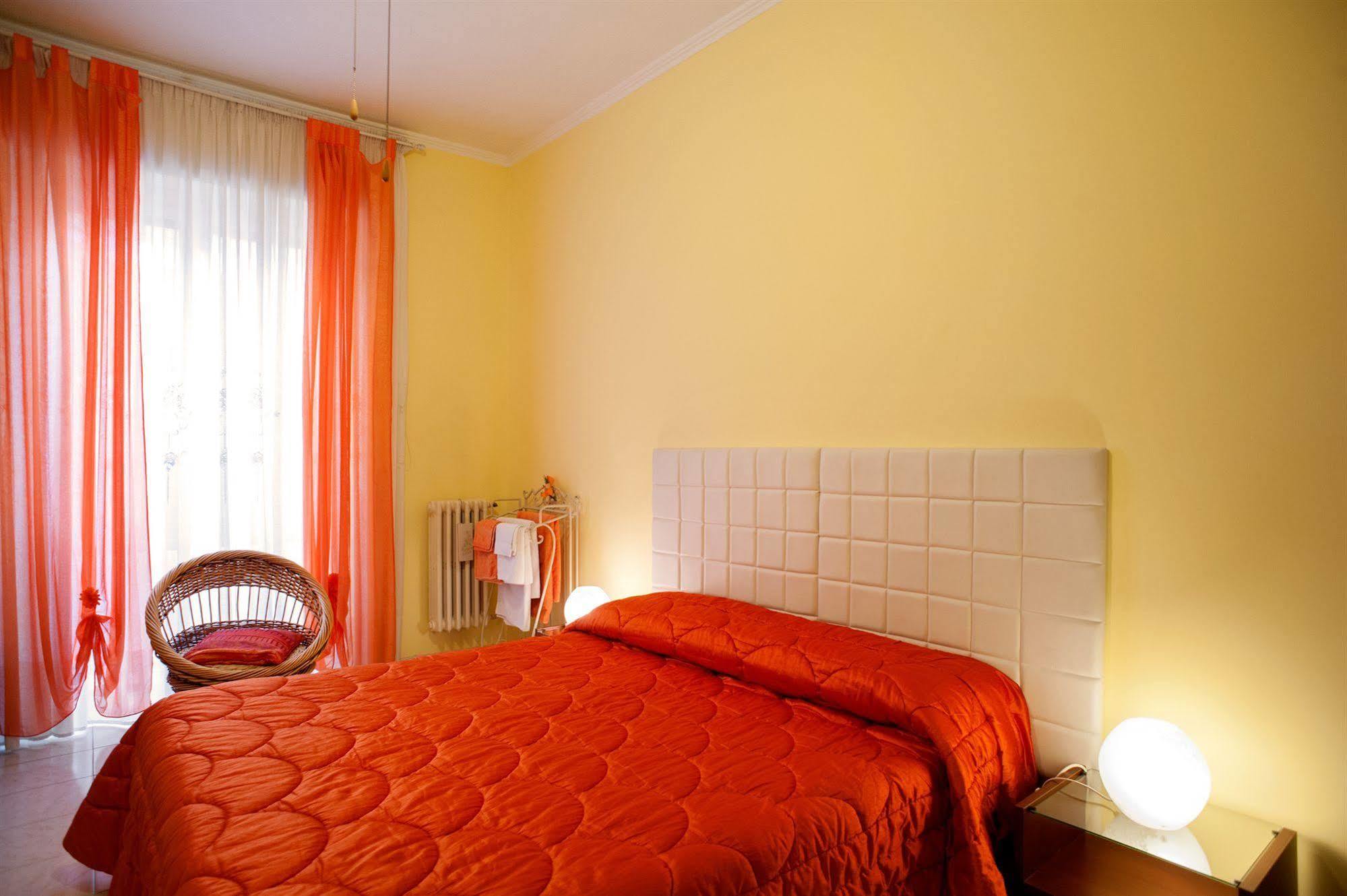 Interno 9 Guest house