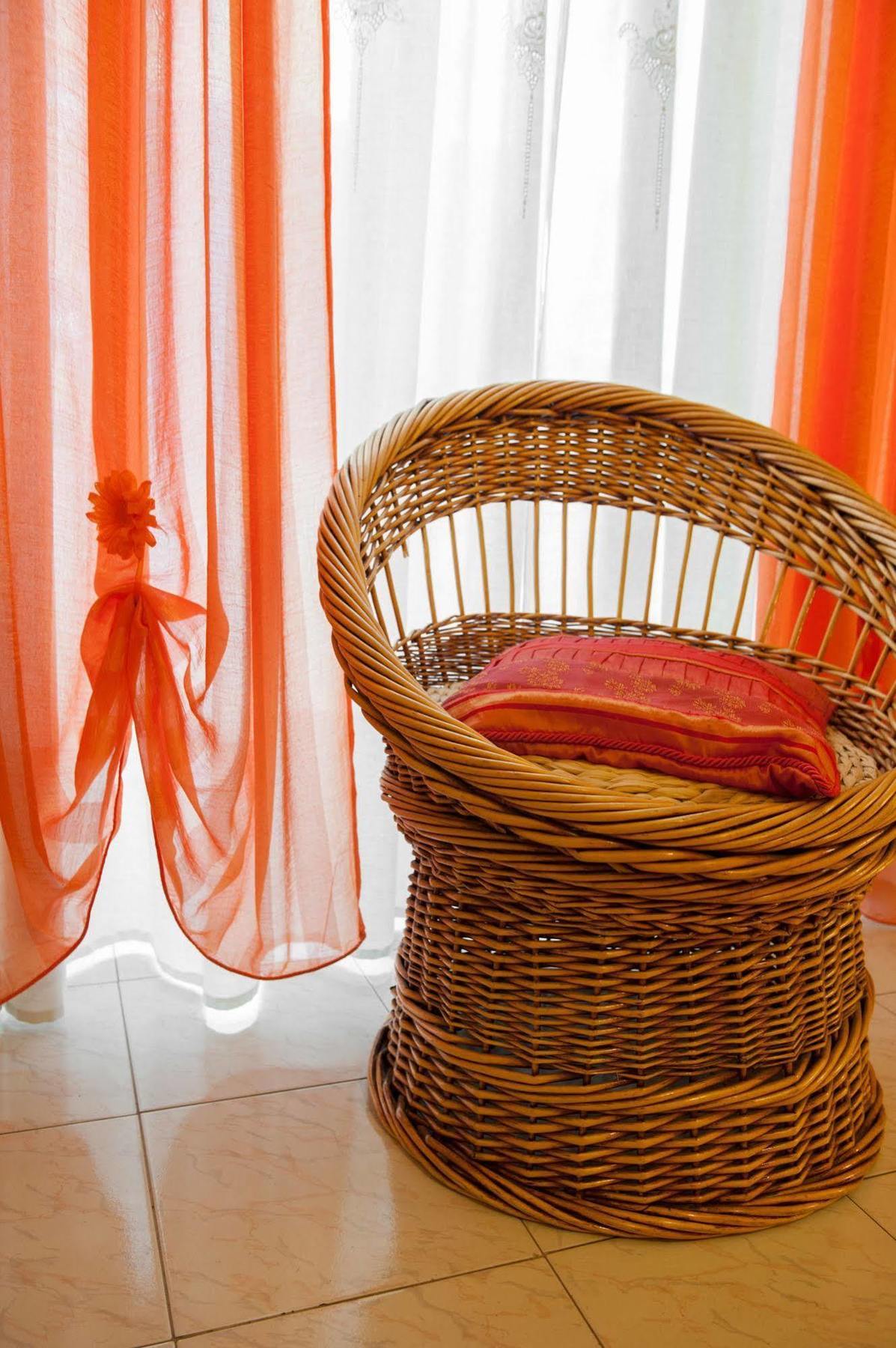 Interno 9