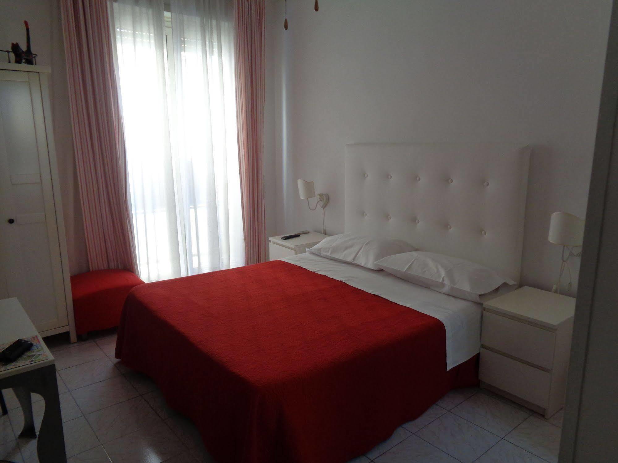 Interno 9